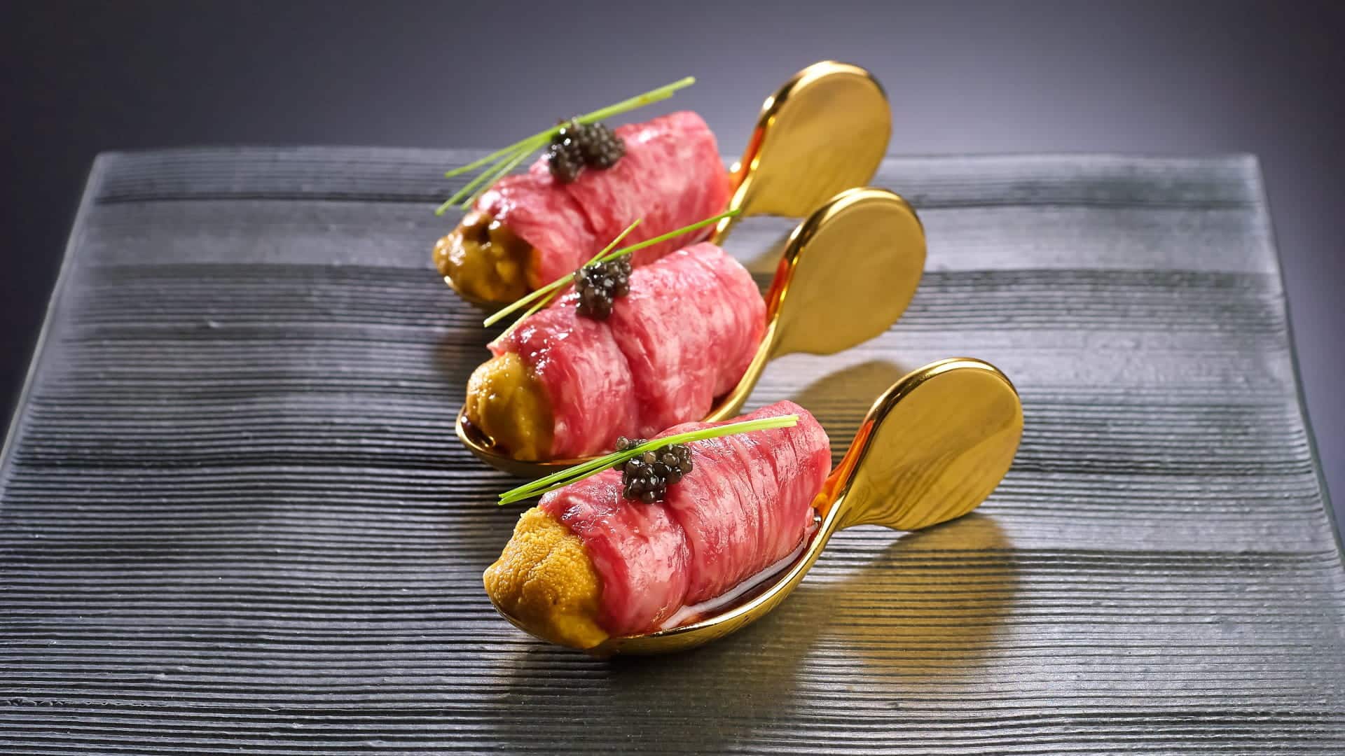 SYUN_Wagyu Beef Sea Urchin Roll