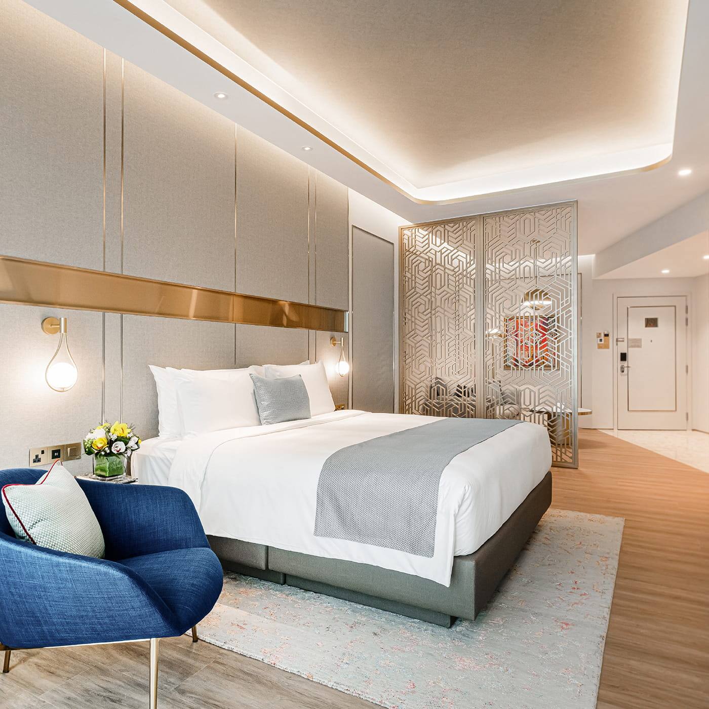 Treat dad to a staycation at Resorts World Sentosa this Father's Day.