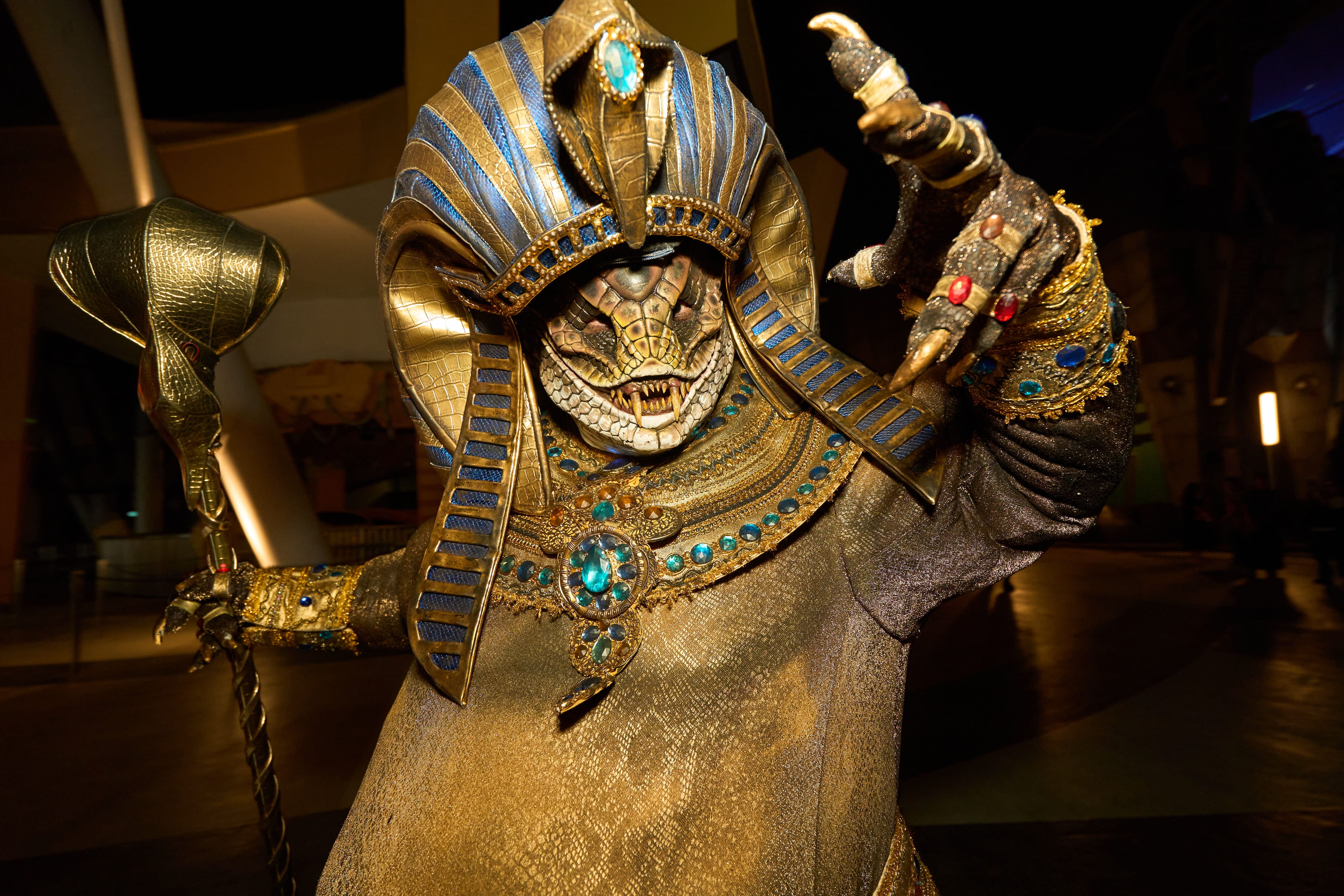 Universal Studios Singapore Halloween Horror Nights 14 – Immersive Zone – Necropolis – Be careful if you have a fear of snakes because a large one is on the hunt in Necropolis