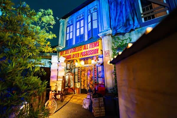 Universal Studios Singapore Halloween Horror Nights 14 – Haunted House – Karang Guni – Actual entrance way
