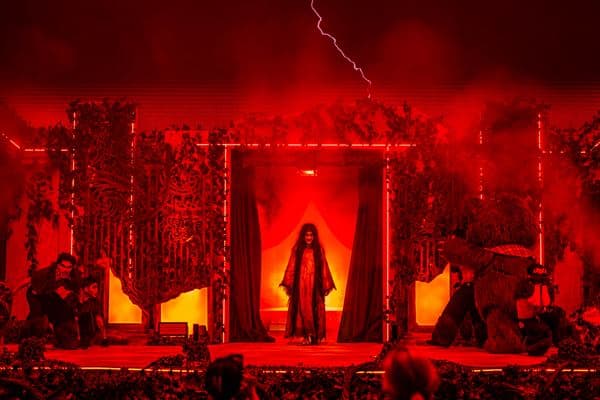 Universal Studios Singapore Halloween Horror Nights 14 – LIVE Show – Scaremony – A Fatimah Rocker makes an appearance during the show