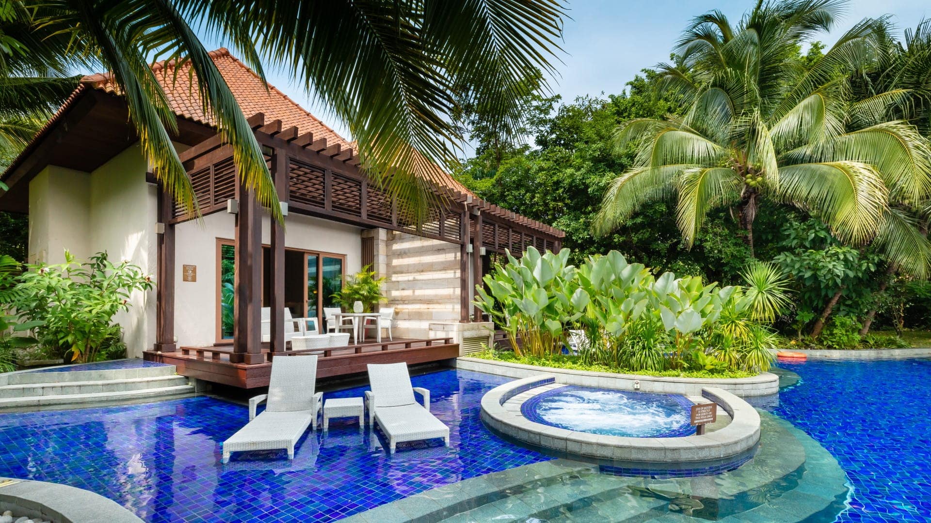 Pool at Equarius Hotel, Resorts World Sentosa