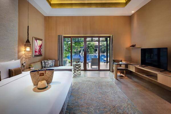Equarius Villas bring together tropical surroundings, generous living space and personalised butler service in the quieter western precinct of Resorts World Sentosa..