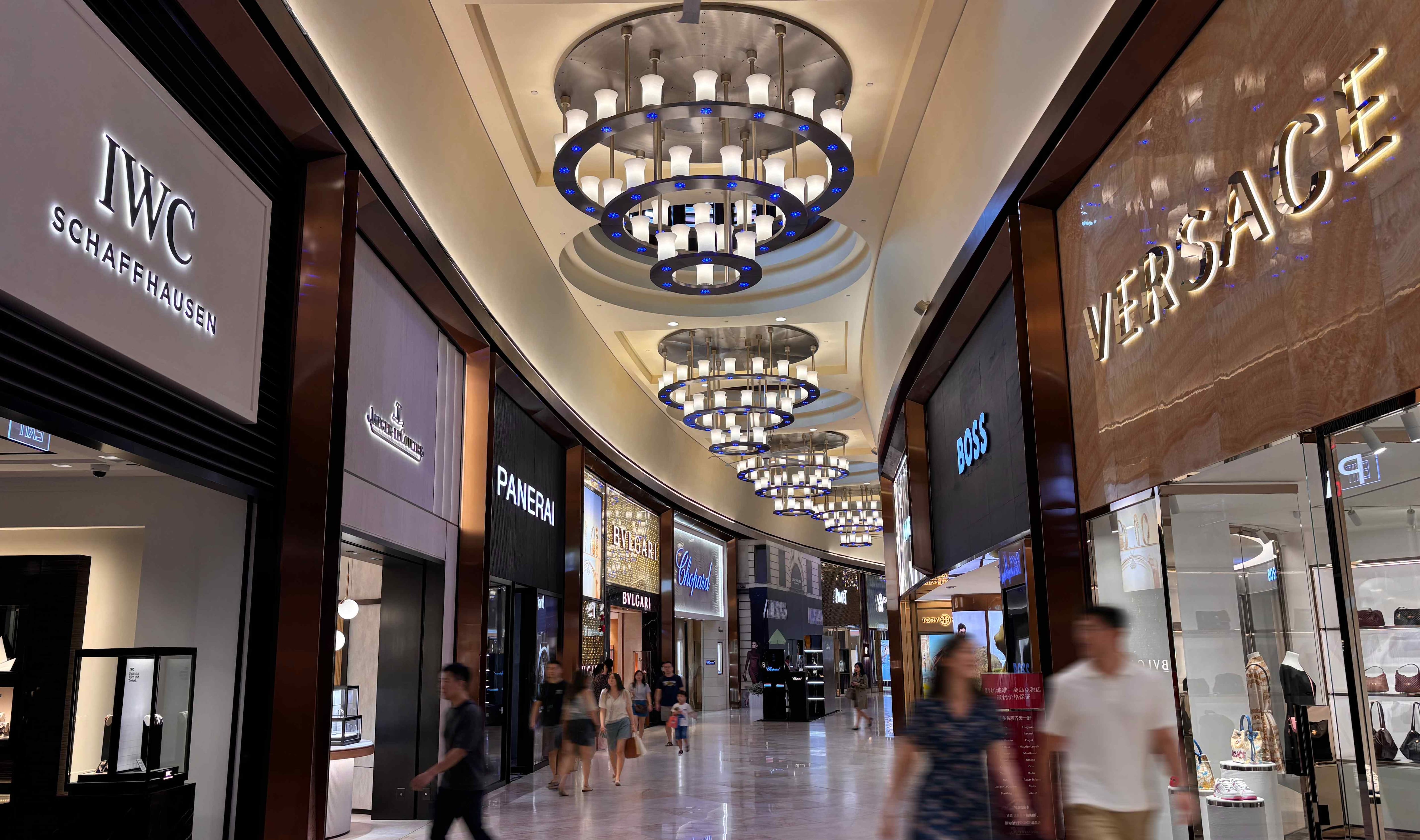 Enjoy Up to 50% Off Leading Designer Brands at RWS Galleria