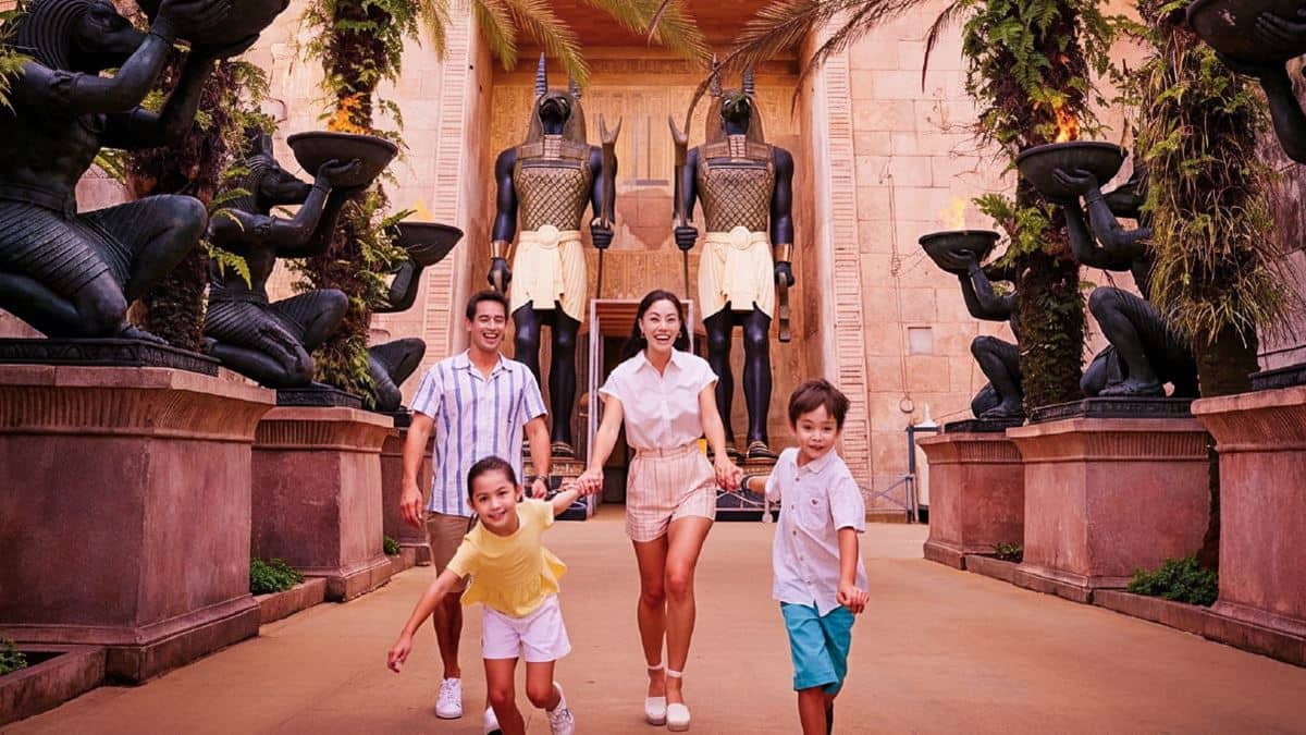 Resorts_World_Sentosa_Night_Activites