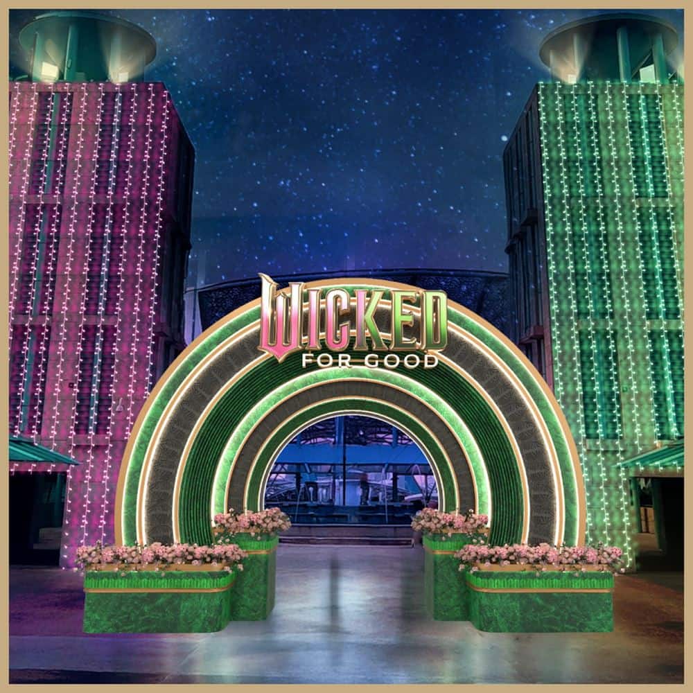 RWM1045_RWS-Wicked-Precinct_Web_WickedGrandArchLinkBridge_1400x1400