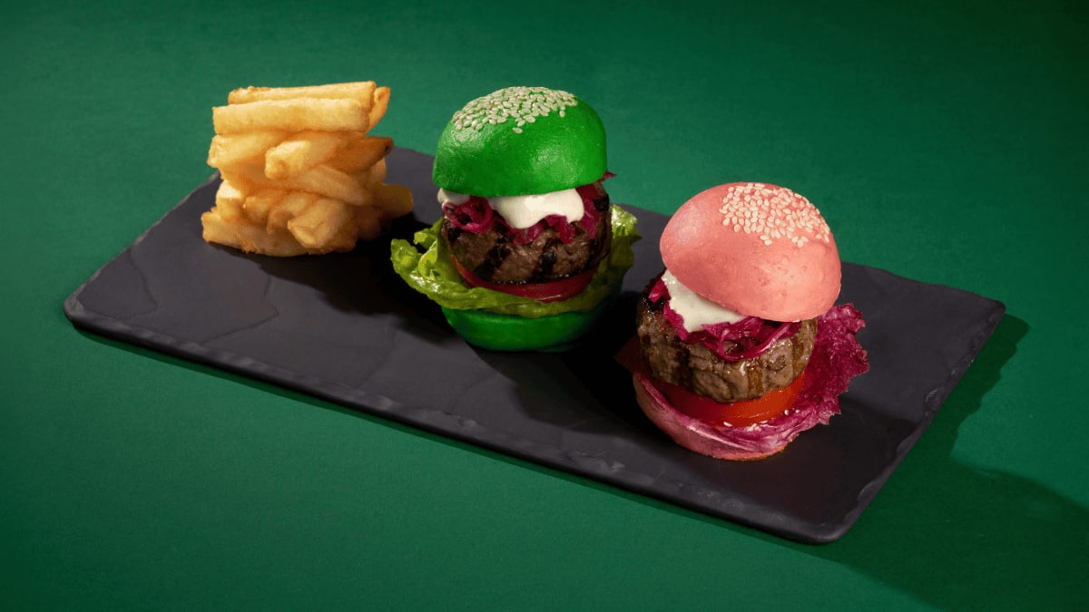 Oz-Burgers and Fries