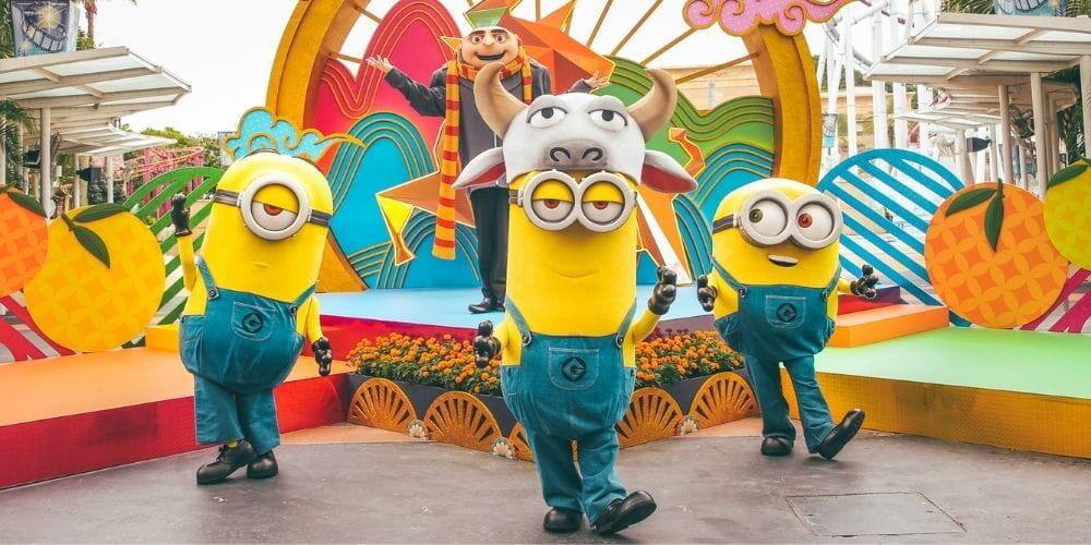 Minions Stuart, Bob and Kevin in his Ox outfit