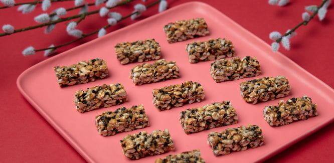 Black Sugar Salted Peanut Bars