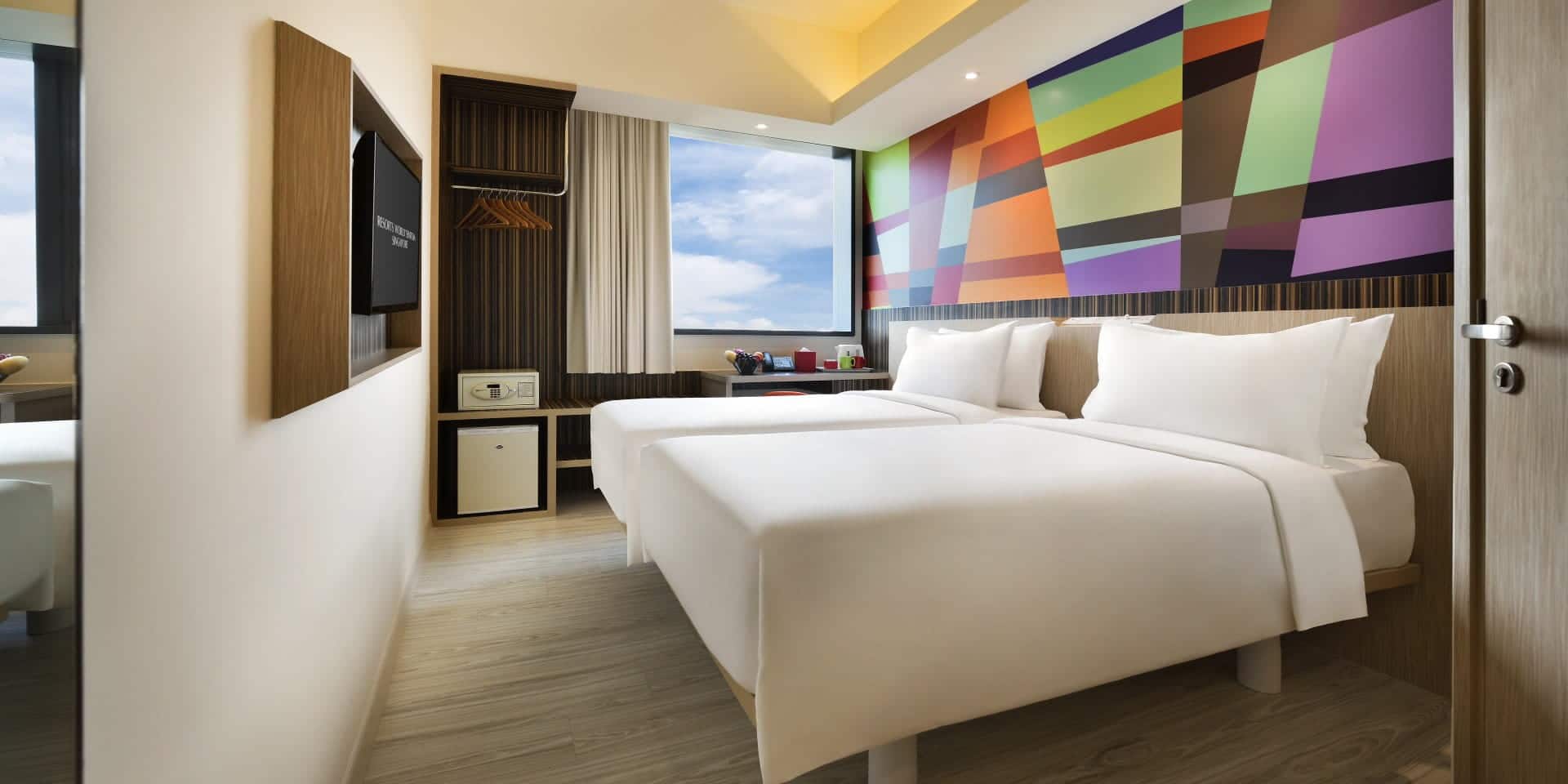 GHJ-Superior-room
