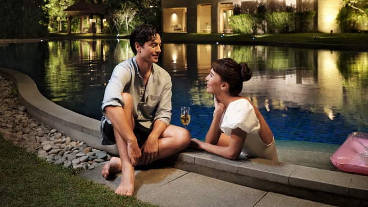 Resorts World Hotel Packages- unwind and dine