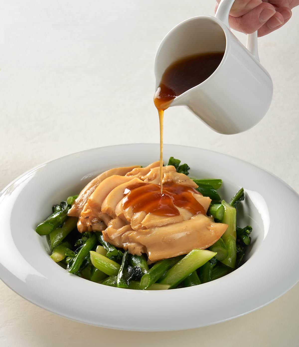RWS_FengShuiInn_Hongkong Kailan abalone slice