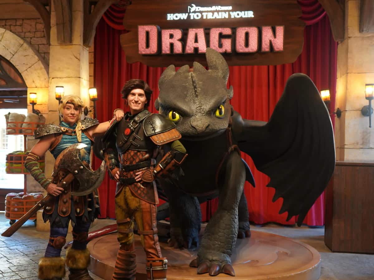 Image 77: Universal_Studio_Singapore_Hiccup_Astrid
