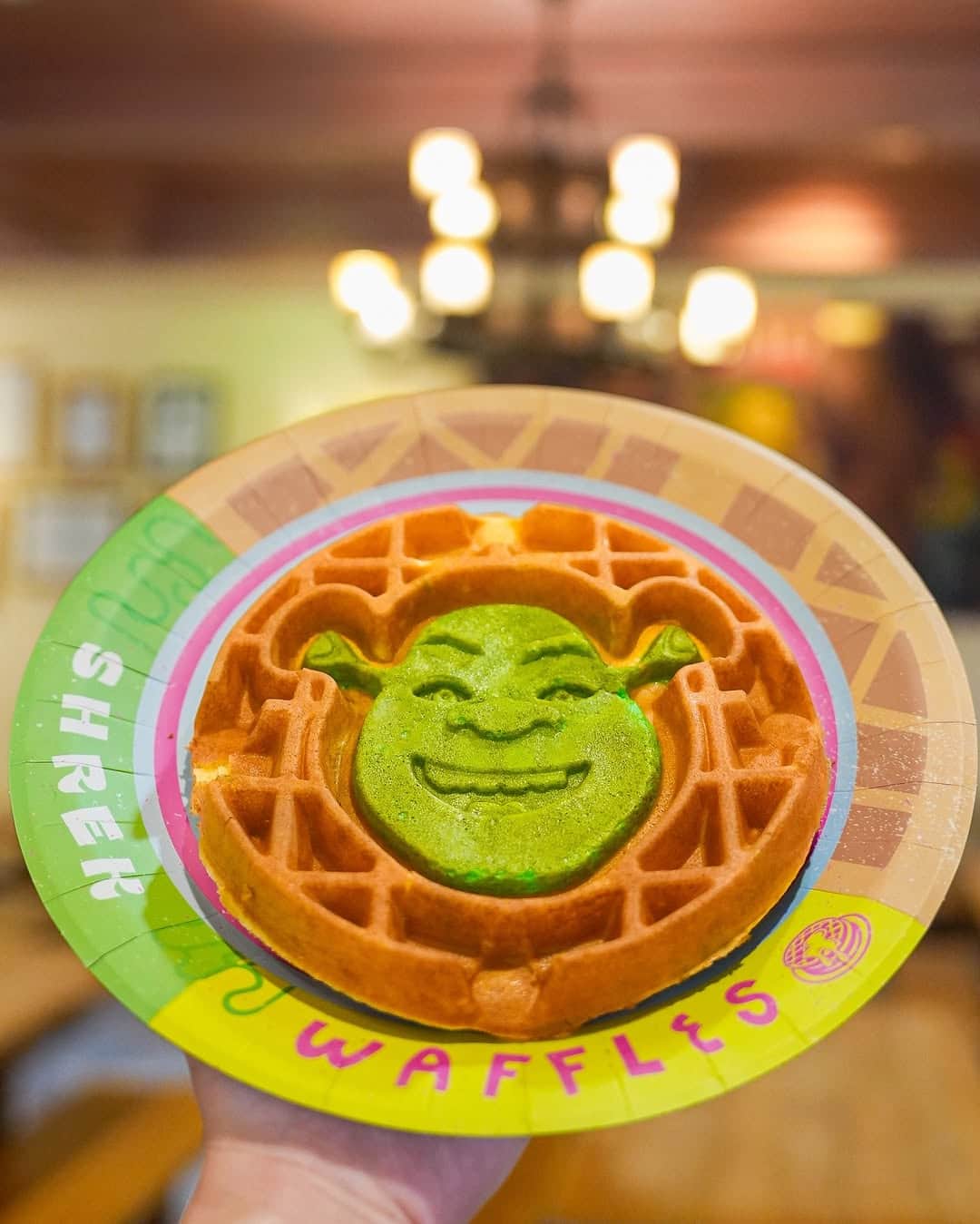 Universal_Studios_Singapore_Shrek_Waffles