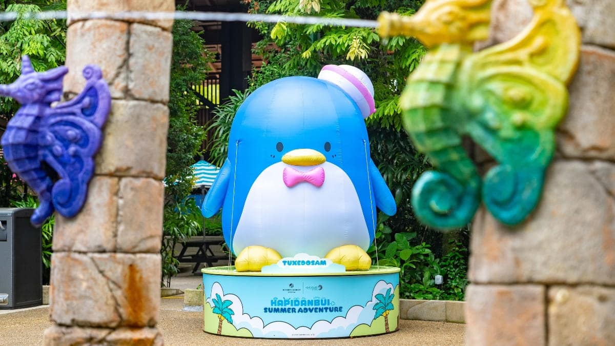 Resorts_World_Sentosa_Advenutre_Cove_Waterpark_Sanrio