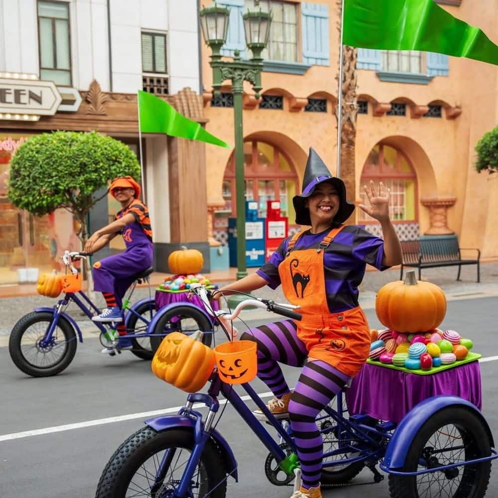 Universal-Studios-Singapore-Trick-or-Thrill-Fun