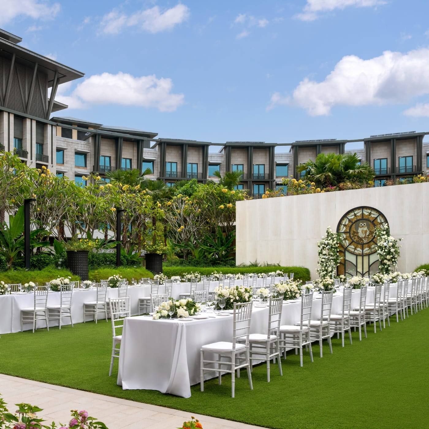 Hotel-The-Laurus-Events-Allamanda Courtyard Grid