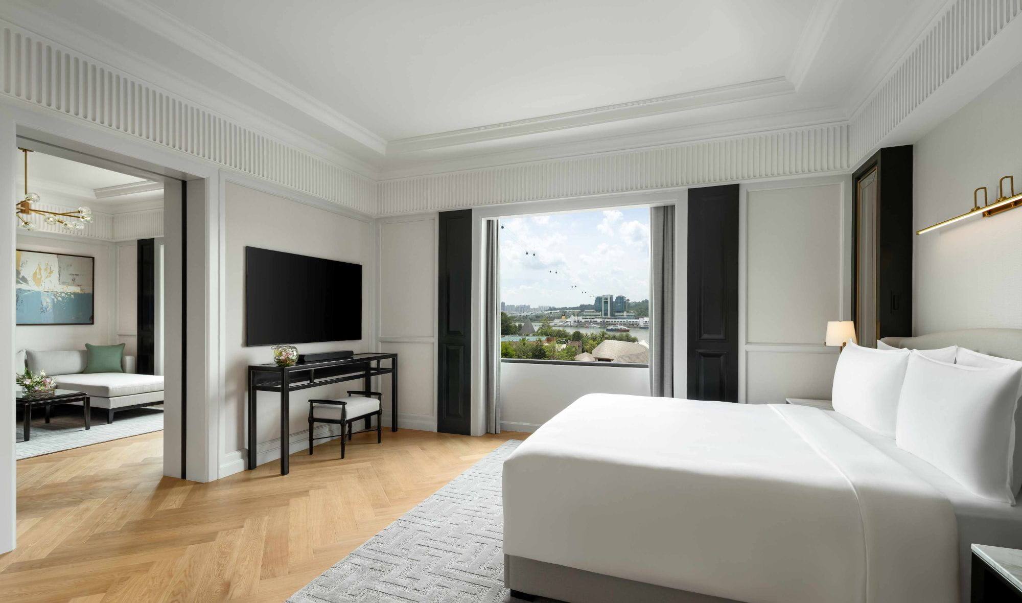 Resorts-World-Sentosa-Laurus-Deluxe Suite_Accessible