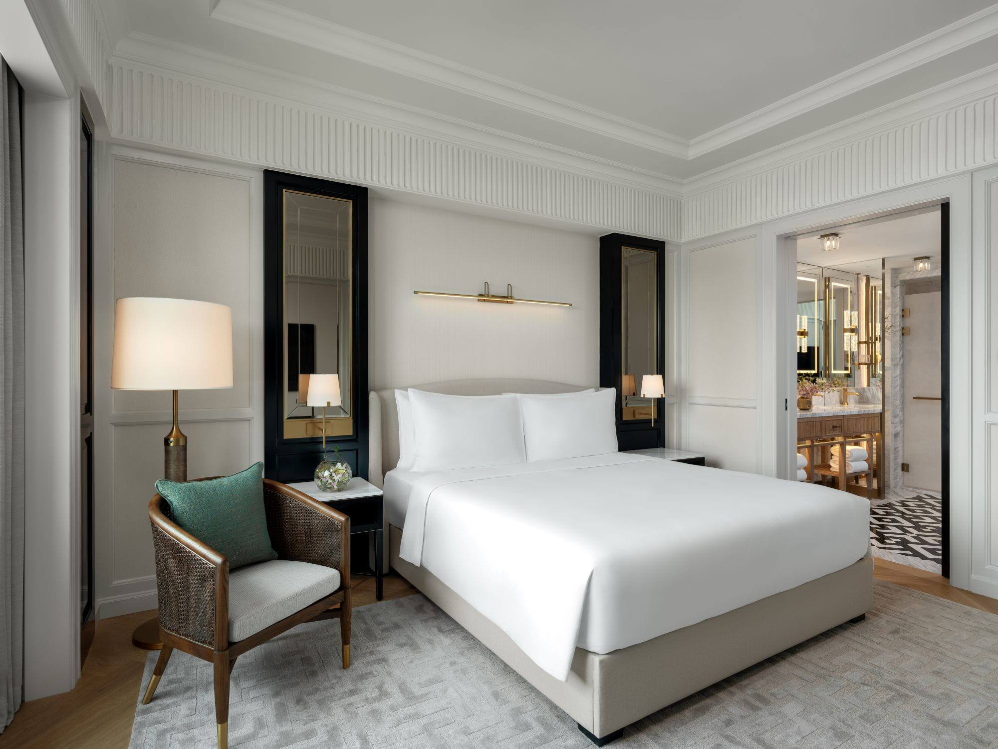 Resorts-World-Sentosa-Laurus-Premier-Suite