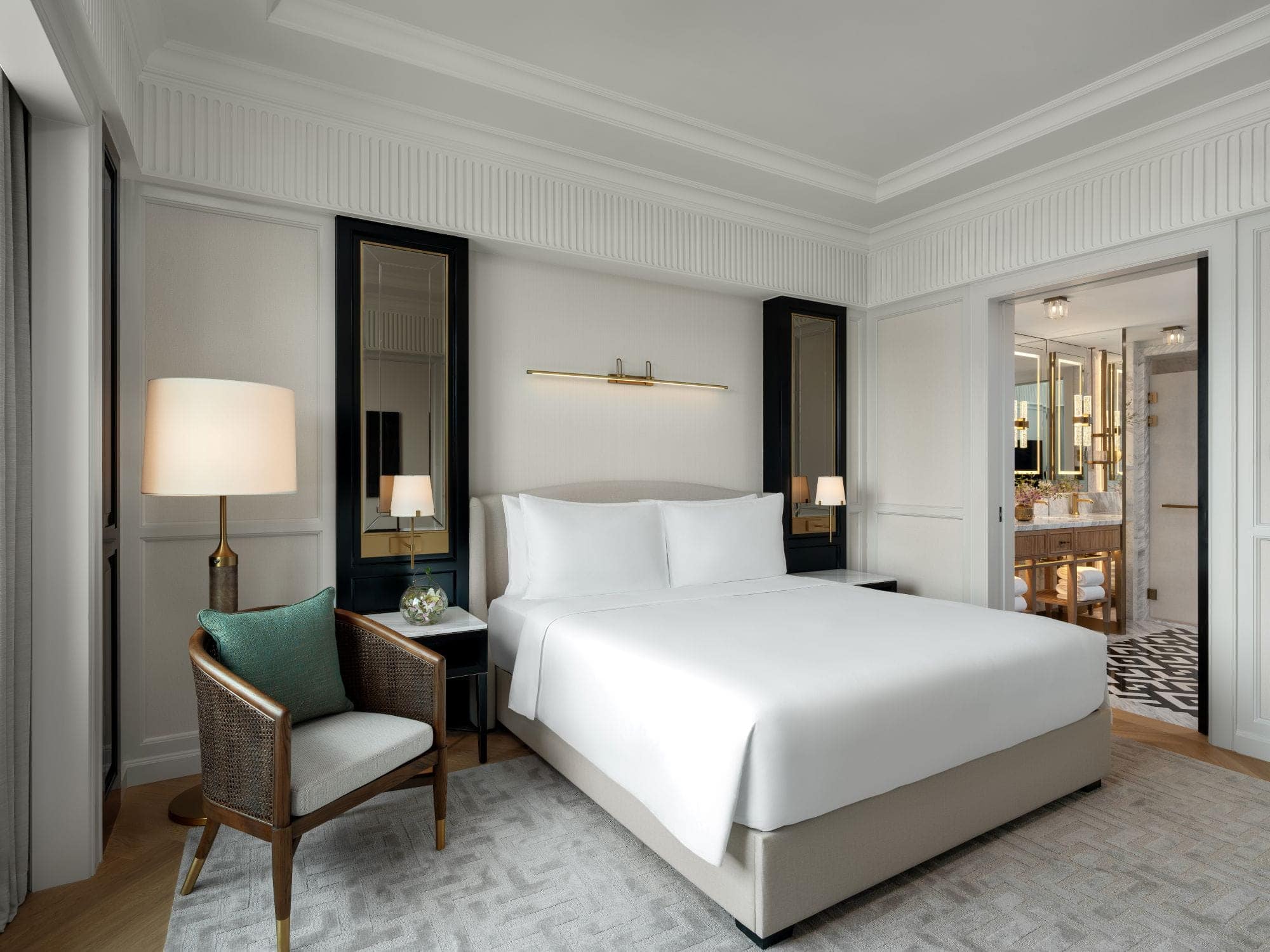 Resorts-World-Sentosa-Laurus-Premier-Suite