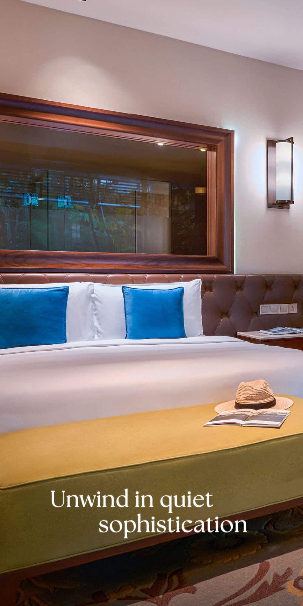 Image 1: Equarius Hotel - Bedroom